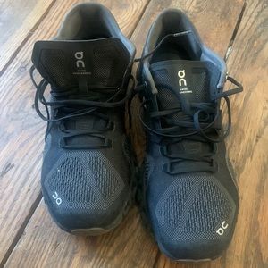 Black on cloud sneakers